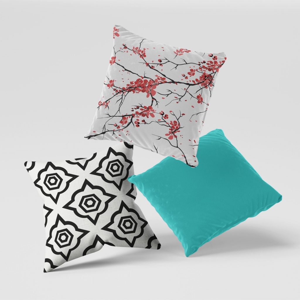 Set of 3 turquoise efflorescence figurative cushion covers