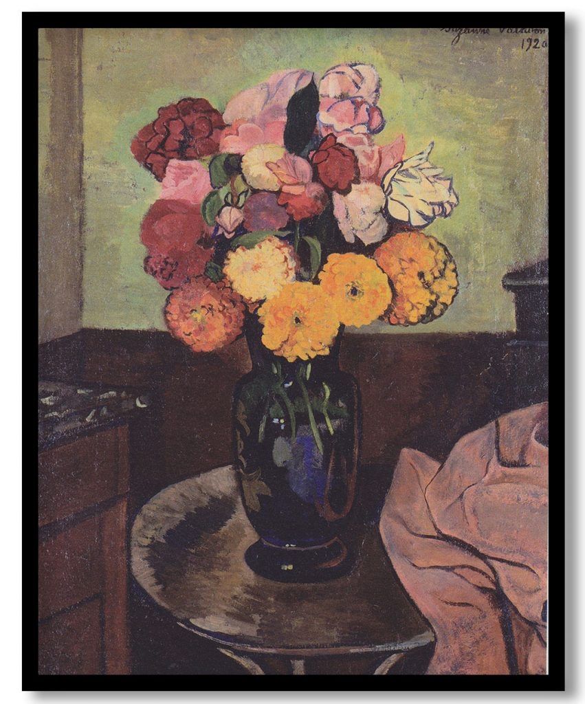Flower vase on a round table by Suzanne Valadon (1920)